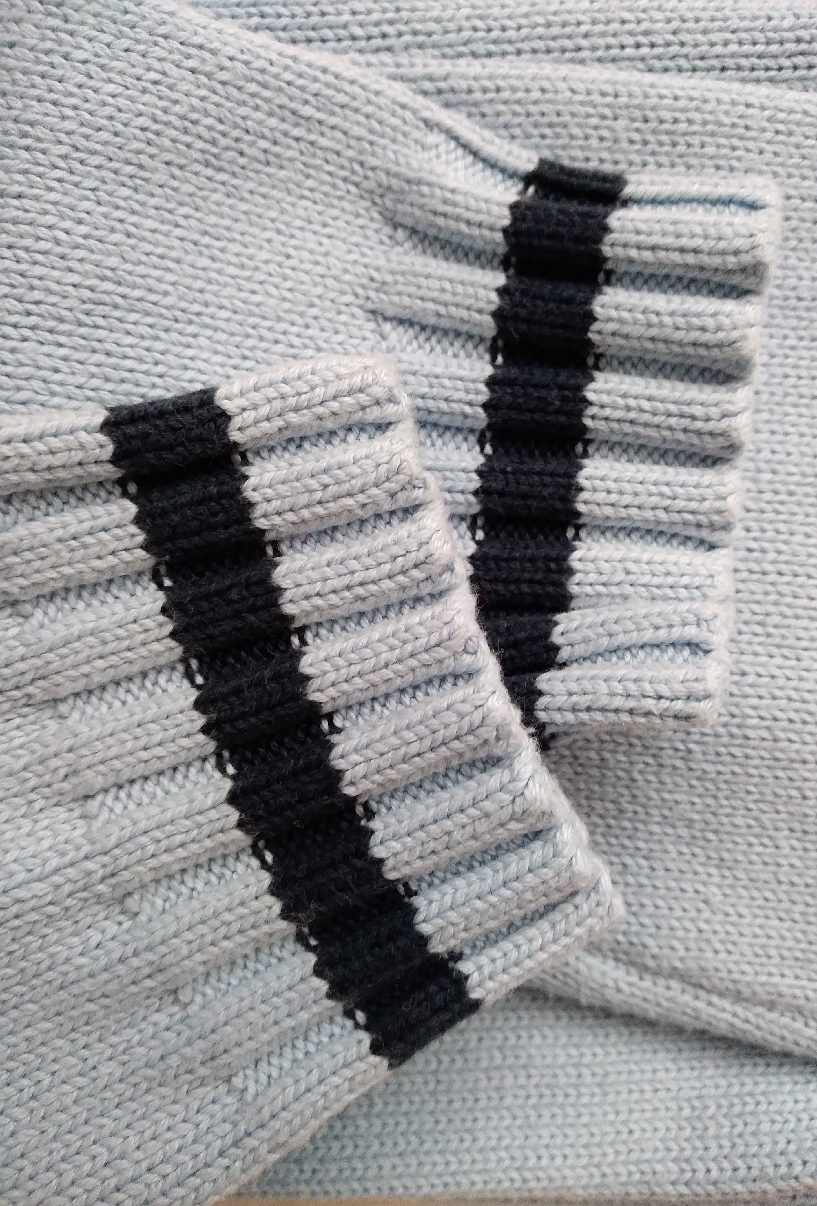 Sweter dla chłopca rozmiar 146/152 (z metki)