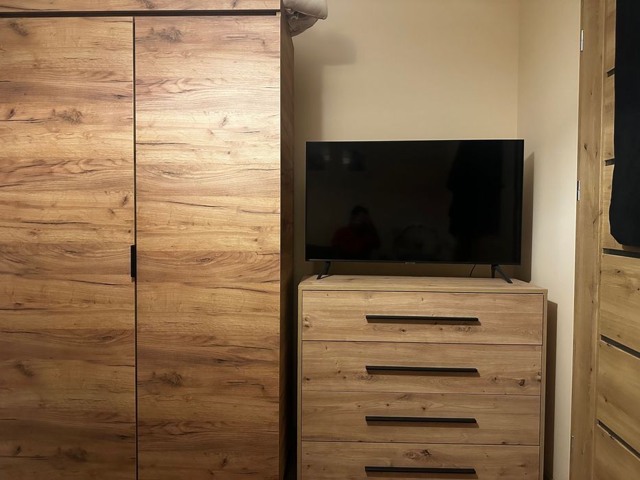 Zestaw mebli szafa komoda