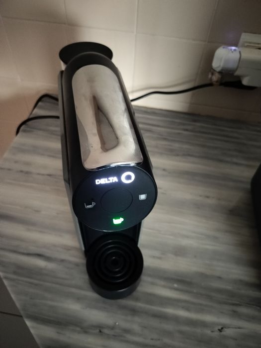 Máquina de café delta em ótimo estado