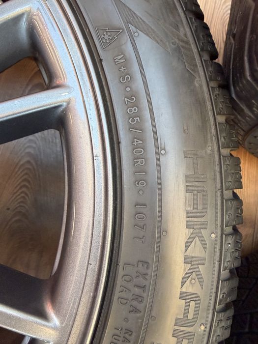 Диски шини Tesla S Plaid 5/120/19 285/40/19 - 255/45/19