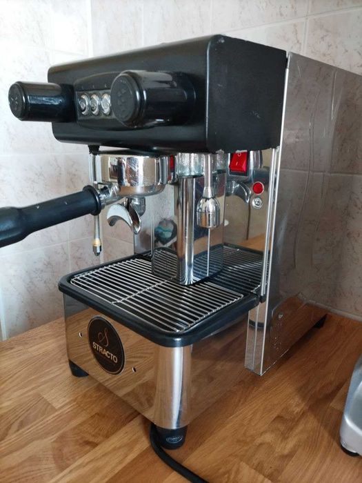 Професійна кавомашина