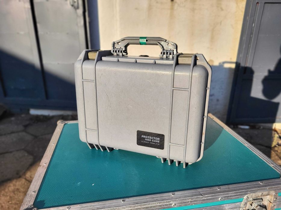 PELI 1450 (37x26x15) szara / grey Pelican walizka polipropylen mocna