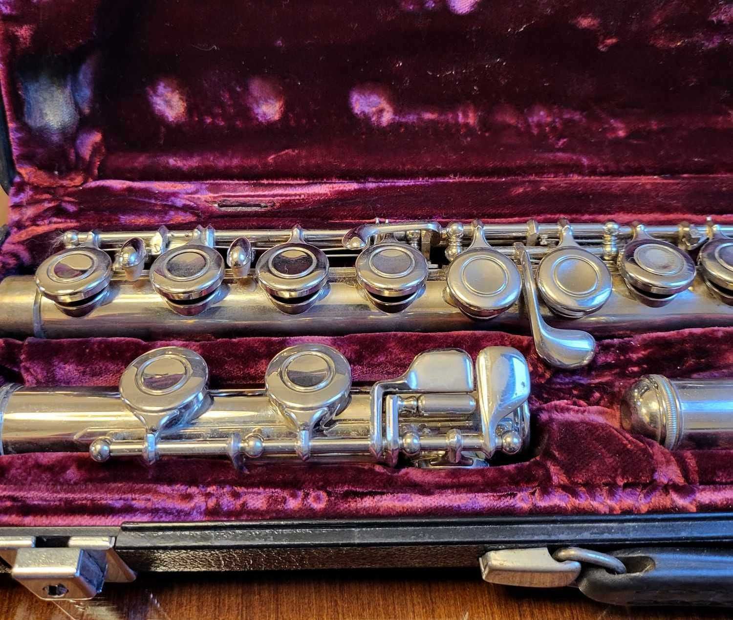 flet poprzeczny YAMAHA YFL 22N stan dobry  made in Japan !