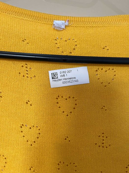 Sweterek dziewczęcy żółty