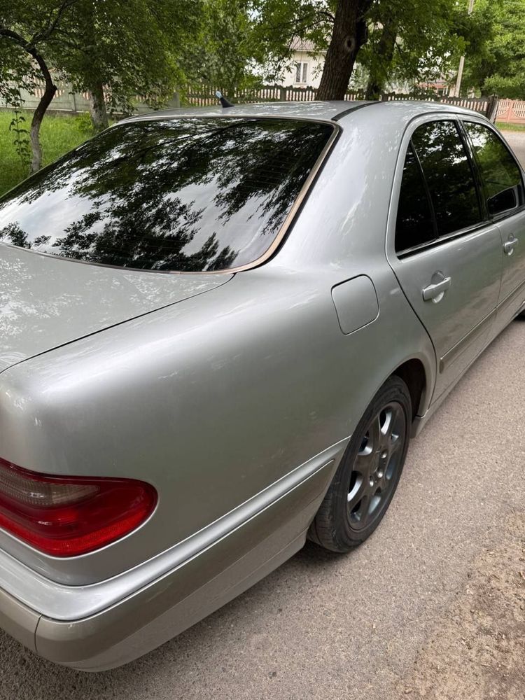 Mercedes-Benz w210 2.2 cdi на повному ходу
