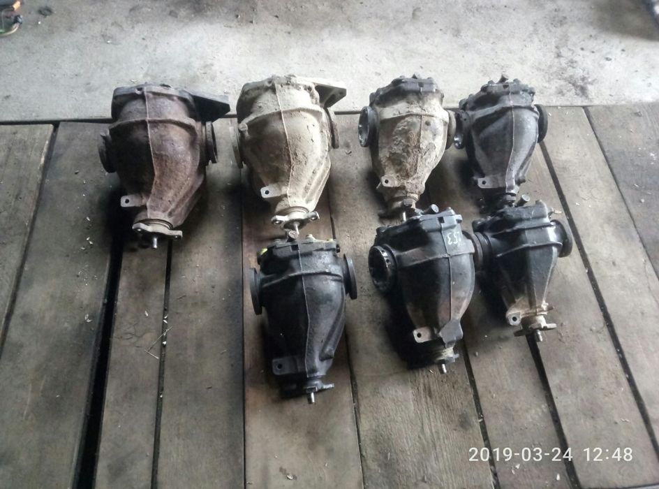 Редуктор з блокировкой ,мост міст   124