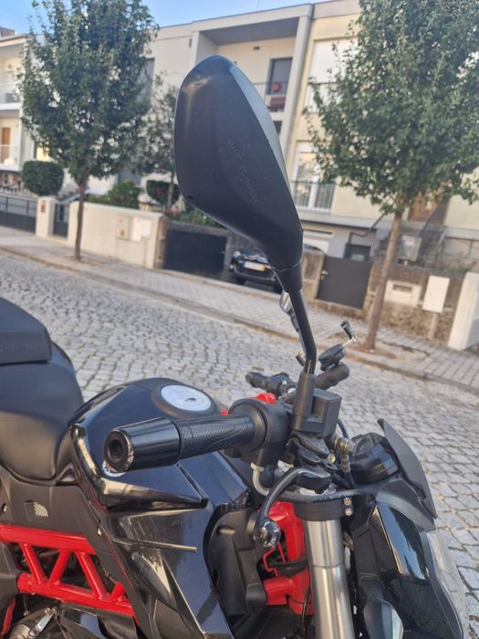 Mota Benelli TNT 125