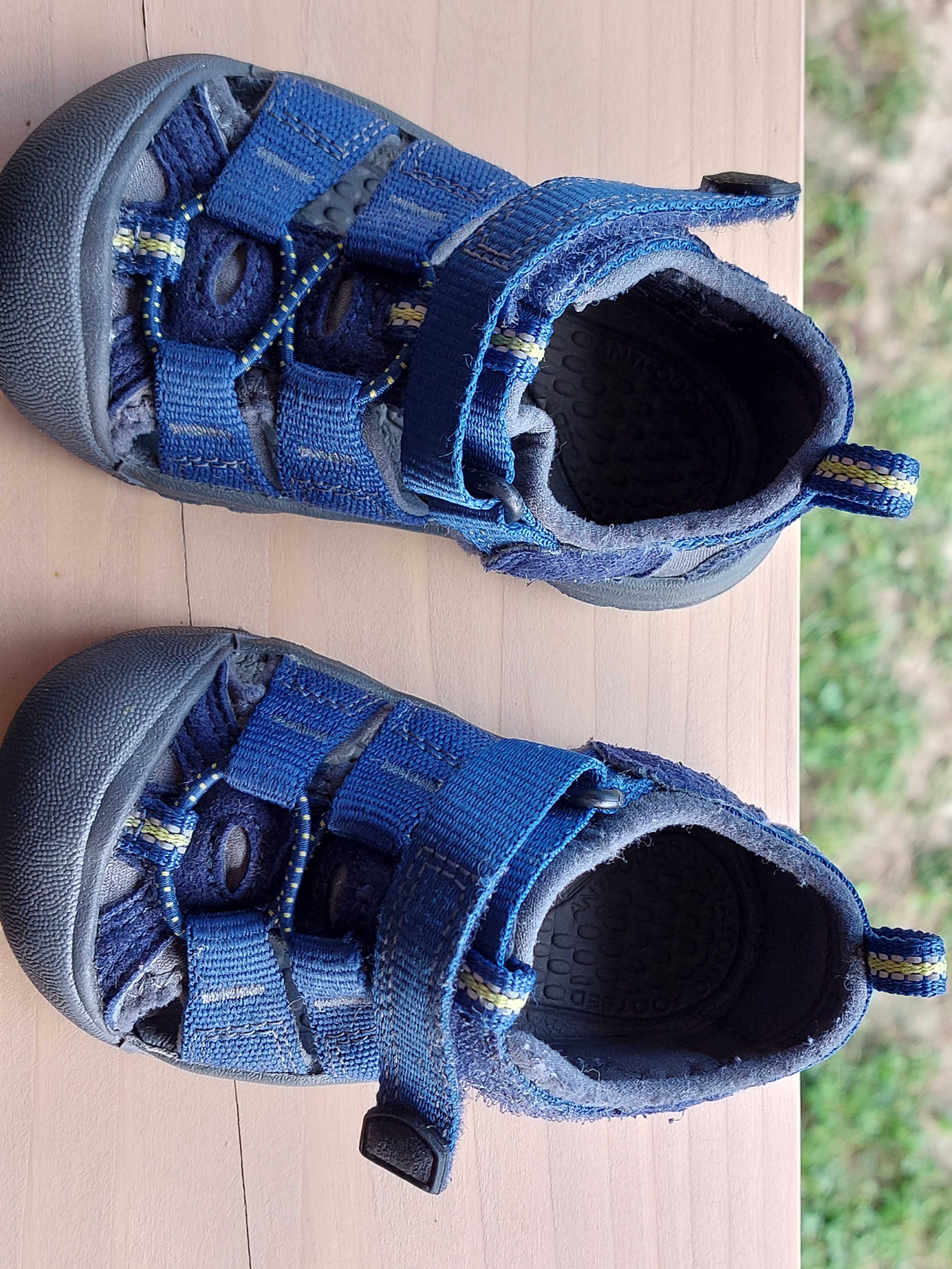 Sandałki sandały trekkingowe dla chłopca firmy Keen 20/21 wkładka 12cm