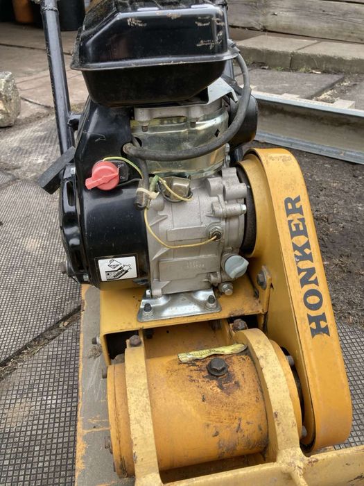 Виброплита honker