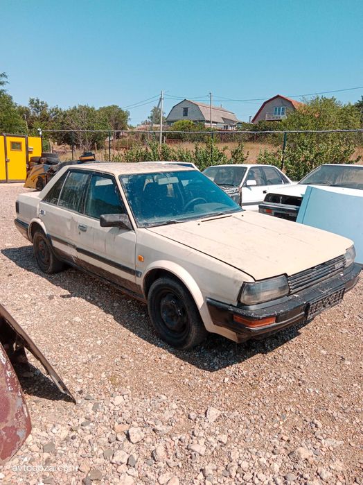 Nissan Bluebird T12 SU12 RU12 розбирання. Двигуни CA18 CA20 запчастини