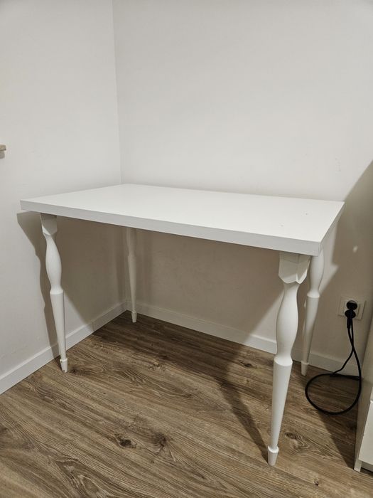 Biurko ikea linnmon z nogami