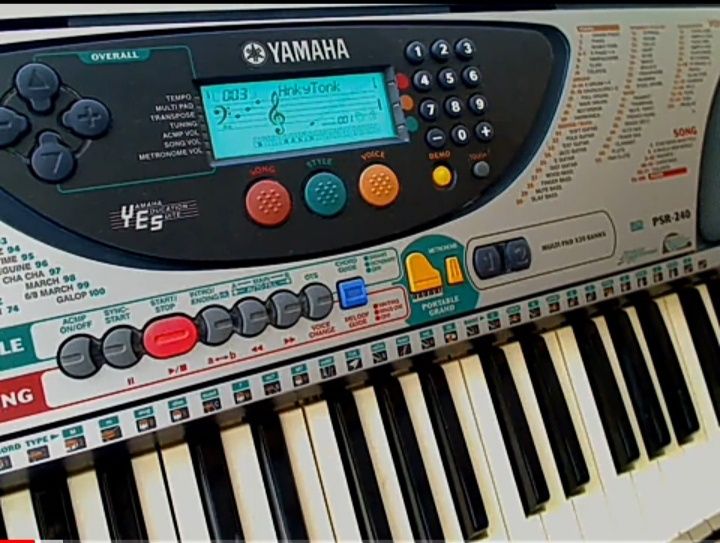 YAMAHA PSR - 240 , синтезатор