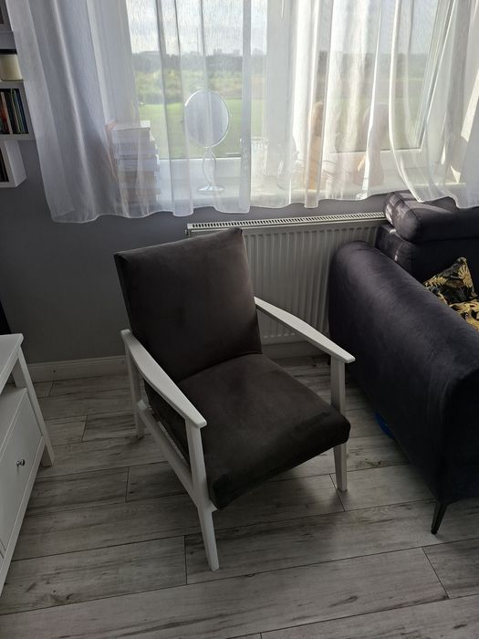 Wyjątkowy, odrestaurowany fotel "Lisek" (typ 300-190) z czasów PRL