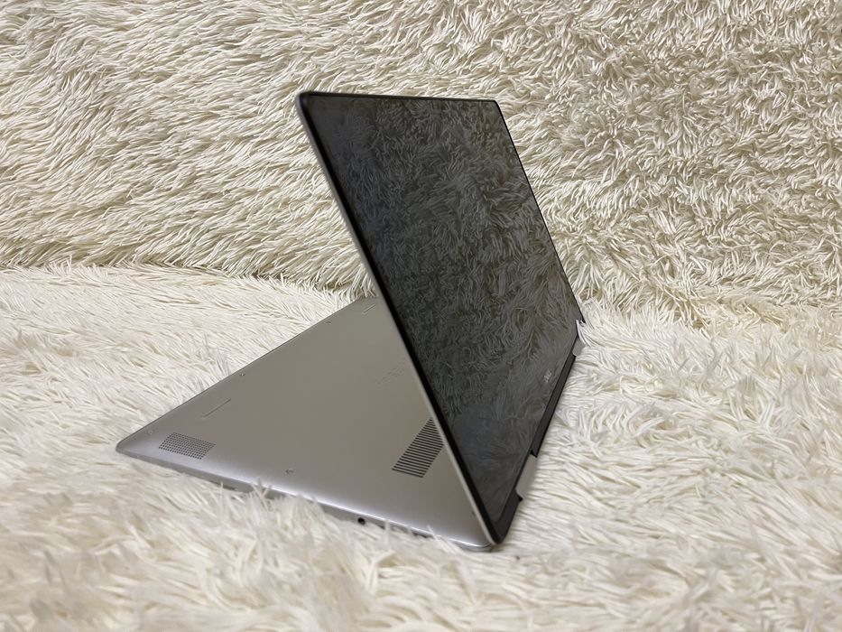 Ноутбук-трансформер Dell inspirion 15 7000 2 in 1