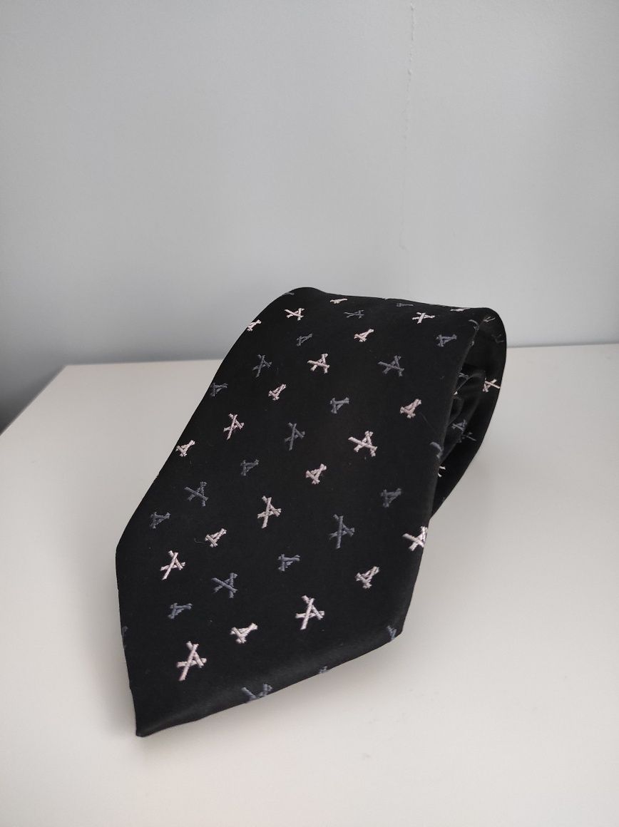 Krawat jedwabny czarny ze wzorkiem