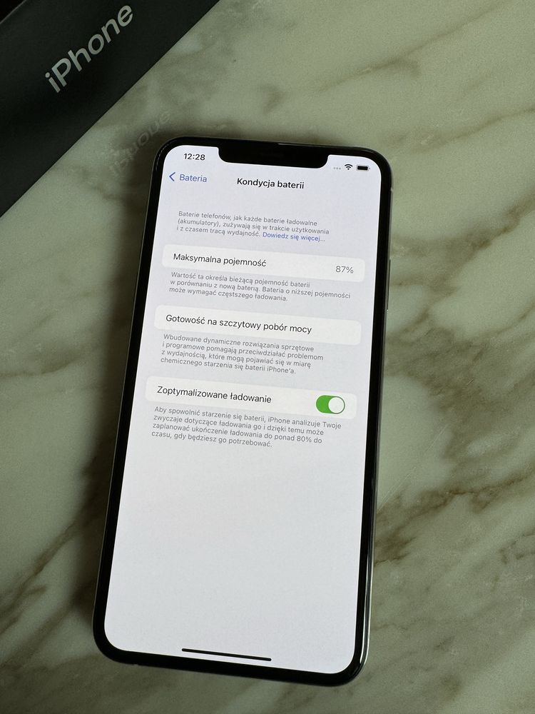 iPhone 11 Pro Max 256 GB biały - stan idealny + etui