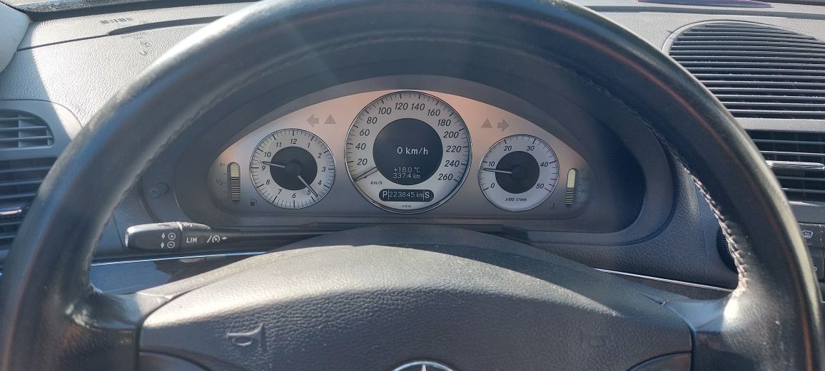 Mercedes w 211 E220Cdi