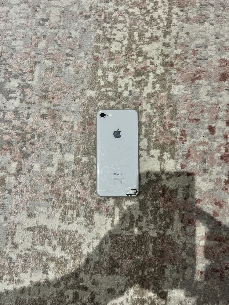 Vendo Iphone 8 partido