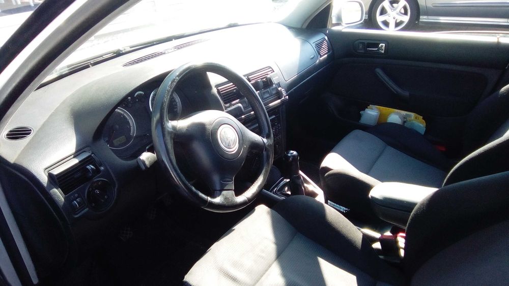 Vendo Golf 4 tdi 1.9,2003 ,..110 vcs