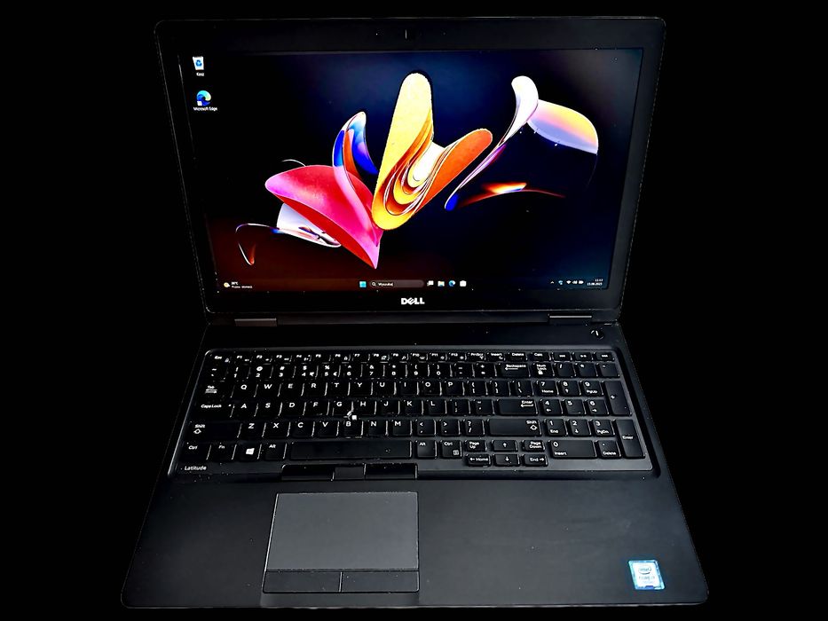 Laptop Dell Core i5 7gen DDR4-8GB Win11 SSD USB-C Notebook