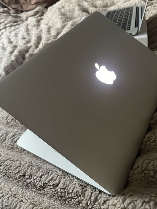 Apple MacBook Air 13” , Core і5, 8 gb ОЗУ, 128 gb SSD