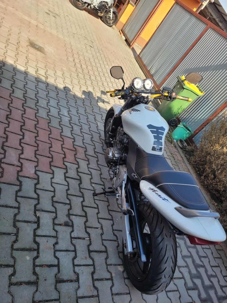 Honda hornet pc34