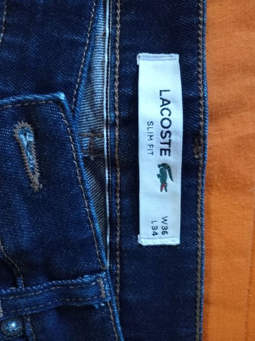 Calças de ganga novas