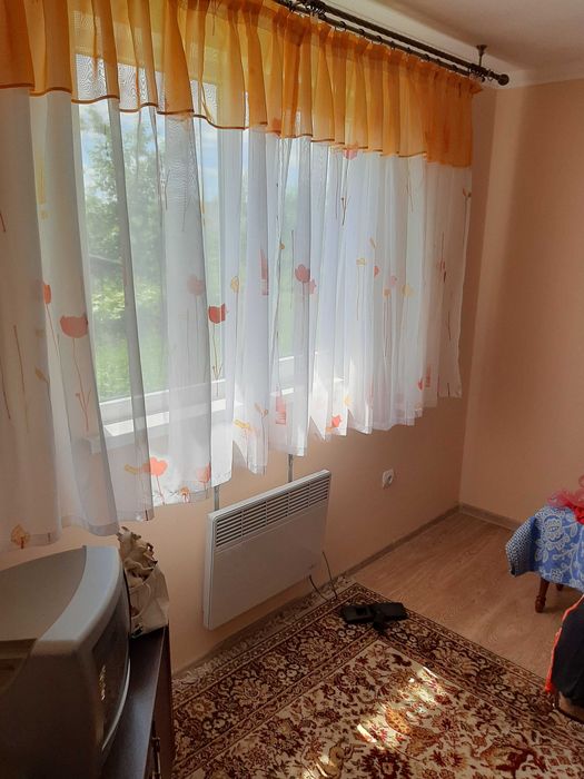 Житловий будинок із земельною ділянкою