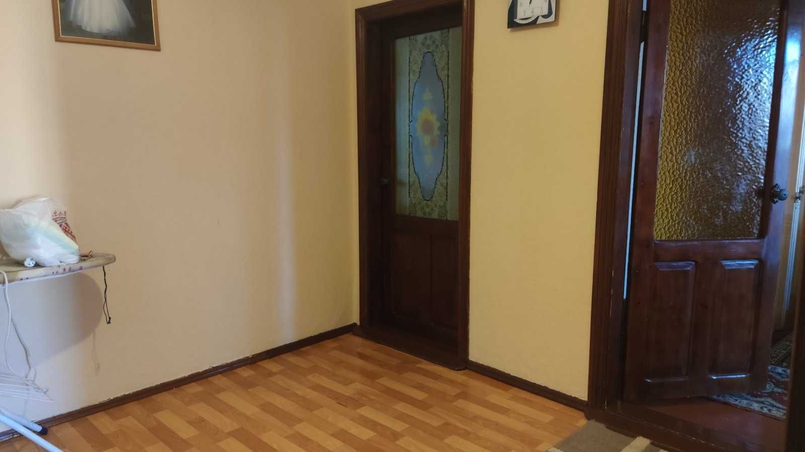 Продаж 2 к.кв, 3/5 поверх, інд.опалення,  Виставка.ktr