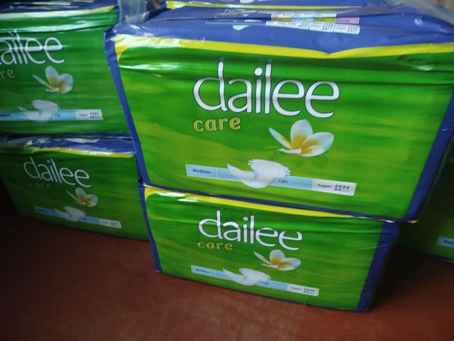 Памперси. Підгузки для дорослих повітропроникні Dailee Care Super Medi