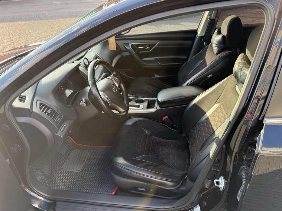 Nissan Altima 2015 2.5 бензин