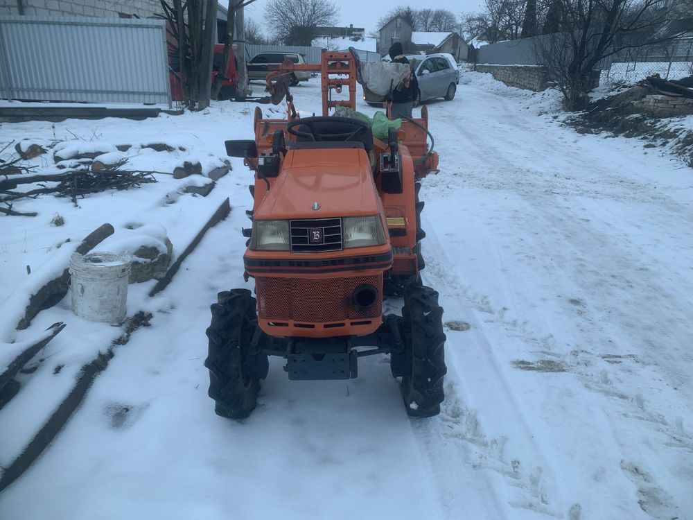 Kubota з документами