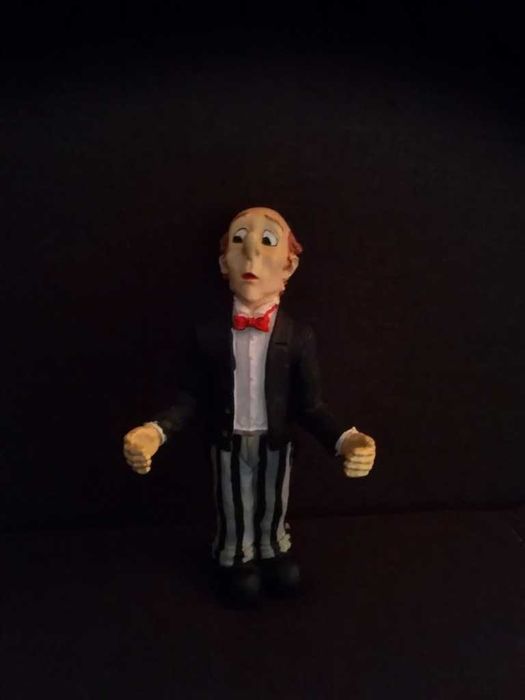 Lokaj, kelner - statuetka, figurka do baru, na bar