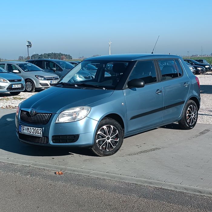 Opłacona Niski Przebieg Klimatyzacja Czujniki parkowani