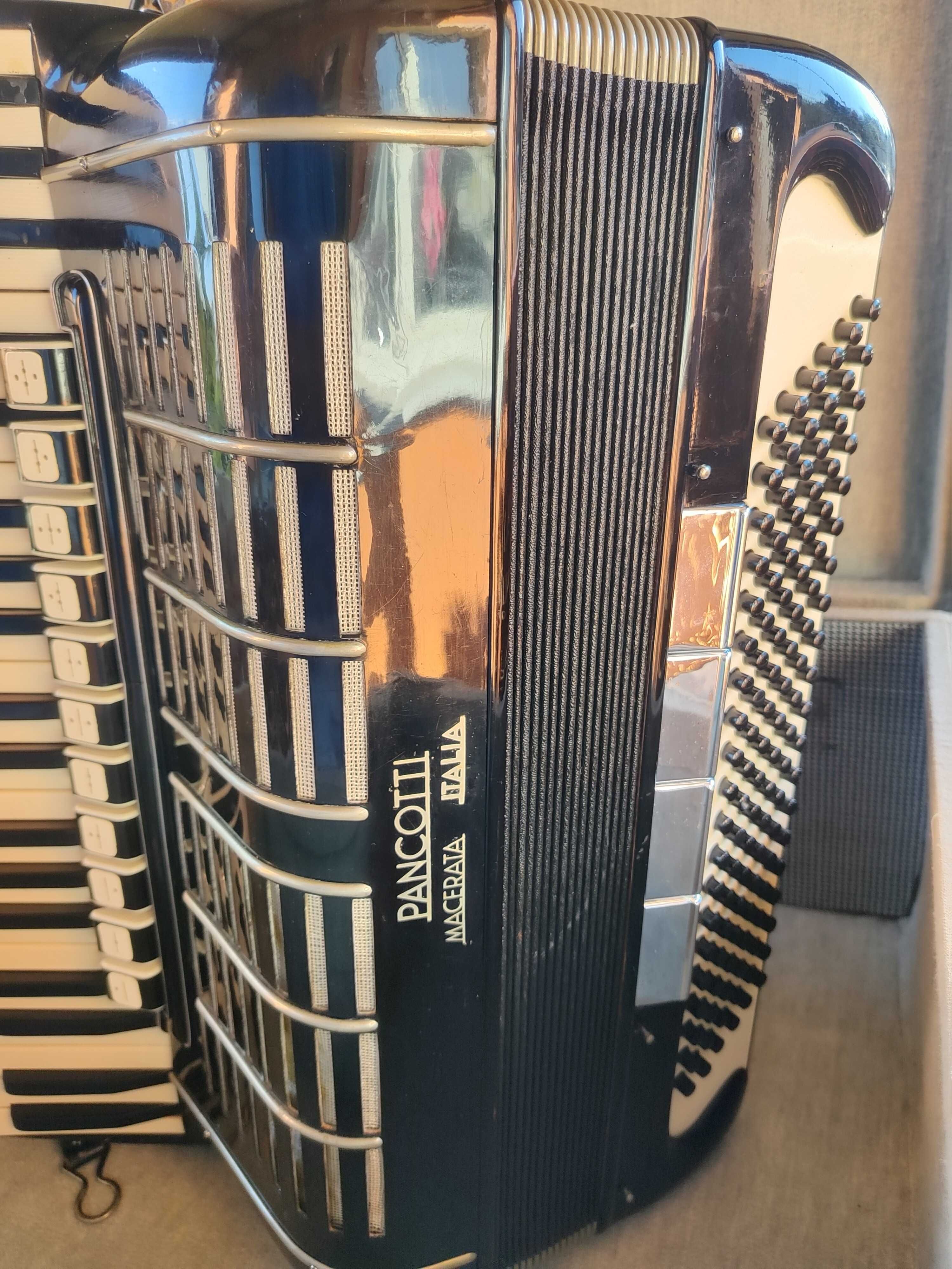 AKORDEON PANCOTTI włoski 120 basów 4 chóry basy pięć chórów , lekki