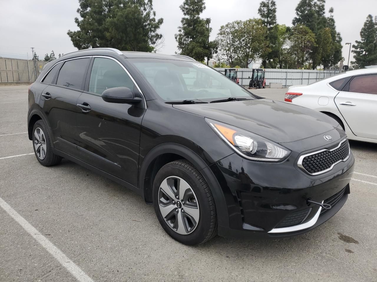 Бампер Kia Niro разборка киа ниро запчастини
