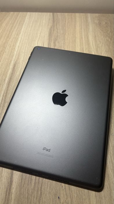 Apple Ipad 10.2 7 покоління на 32 гб з Aplle Pensil 1