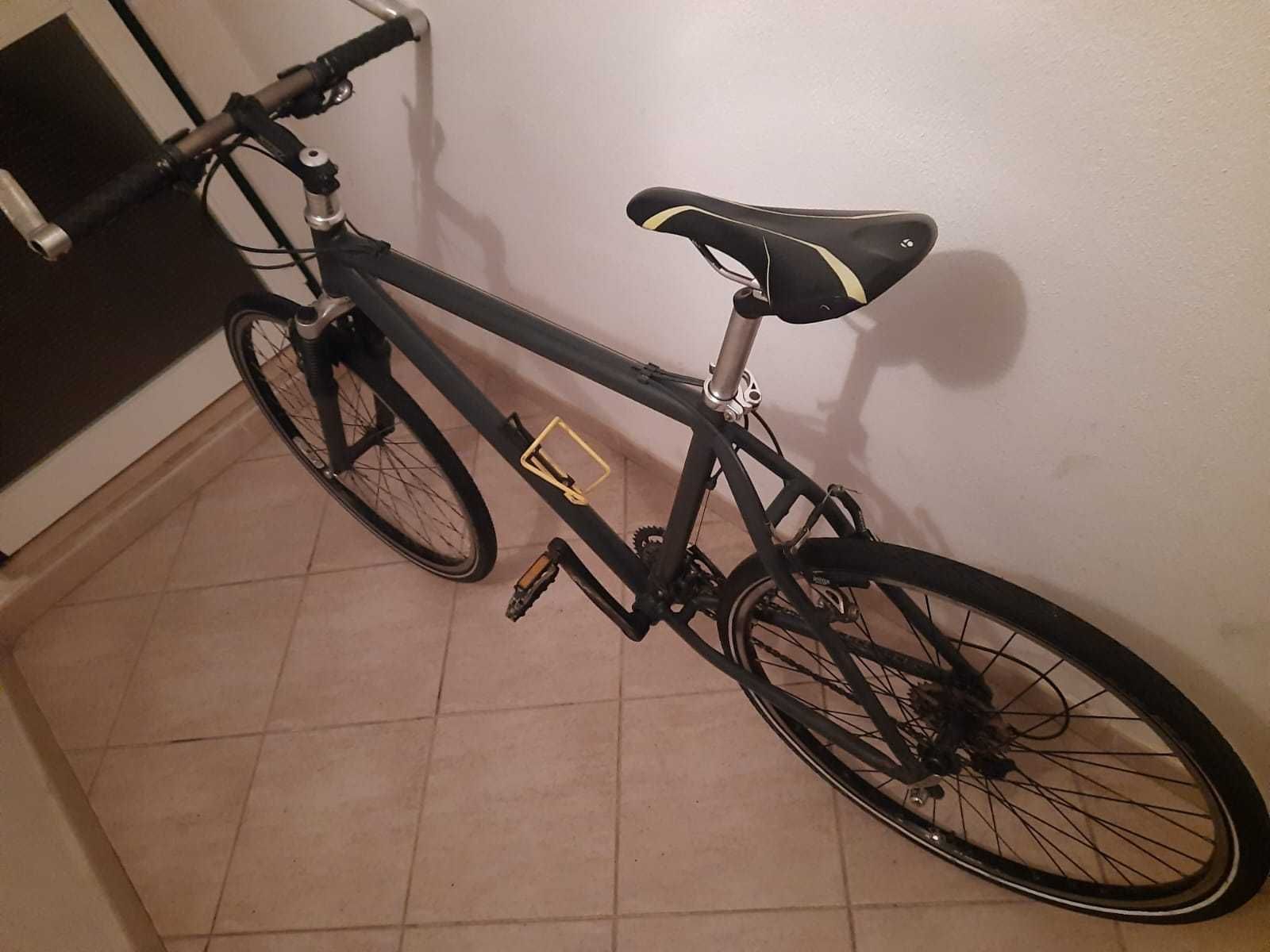 Bicicleta de pista bom estado