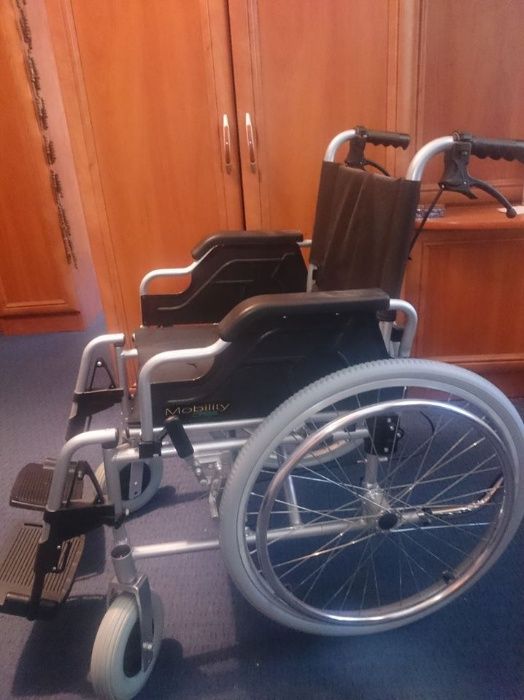 Wózek inwalidzki nowy MOŻLIWY TRANSPORT