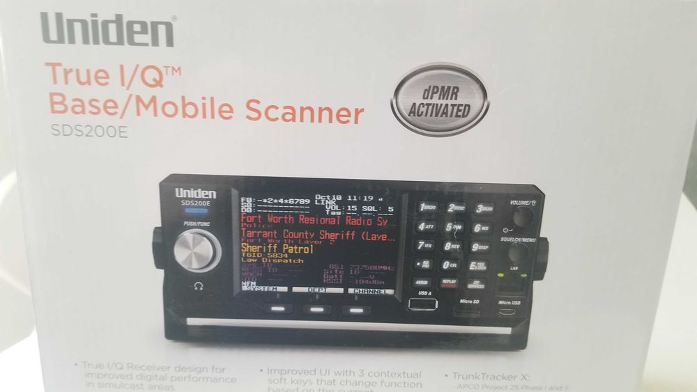 Сканувальний приймач радіосканер Uniden SDS-200-E 25-1300 МГц з DMR