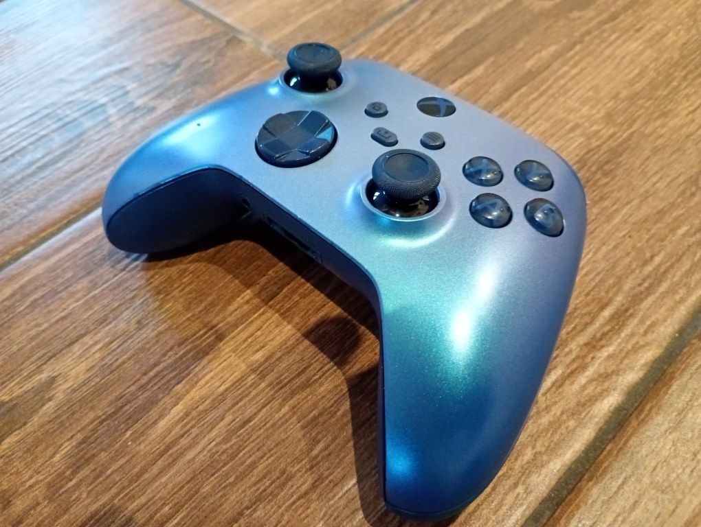 Pad Xbox series limitowany aqua shift