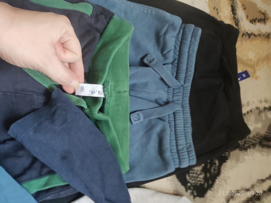 Body, spodnie, bluzki roz.110