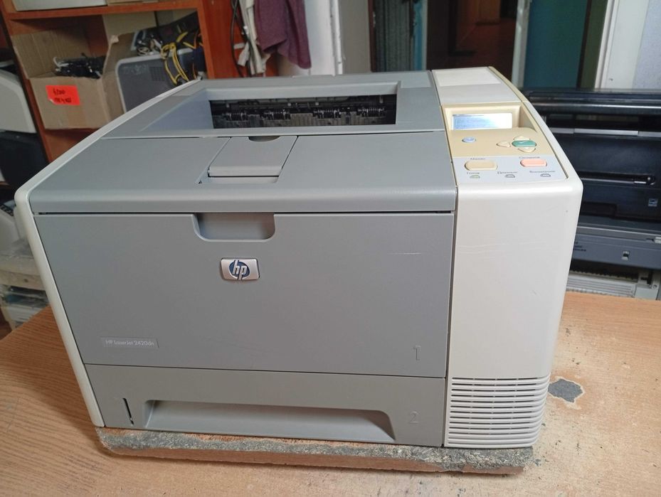 Лазерний принтер HP LaserJet 2420dn, пробіг 15 тис, заправлений 100%