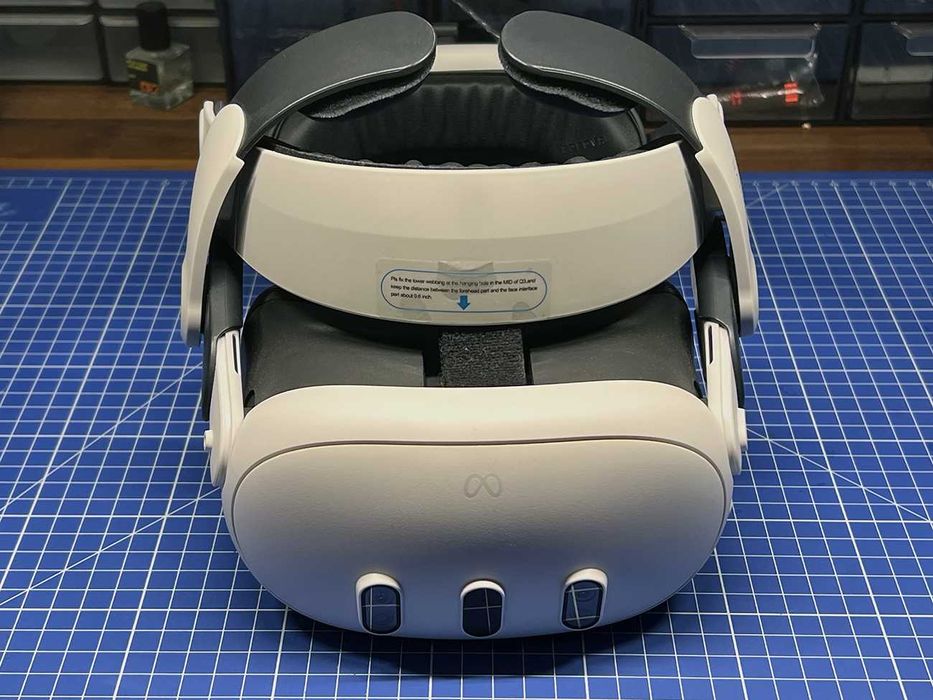 Meta Quest 3 128GB + HeadStrap z dodatkową baterią - Stan Idealny