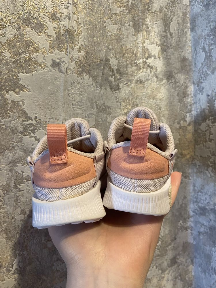 Кросівки Nike 20 розмір