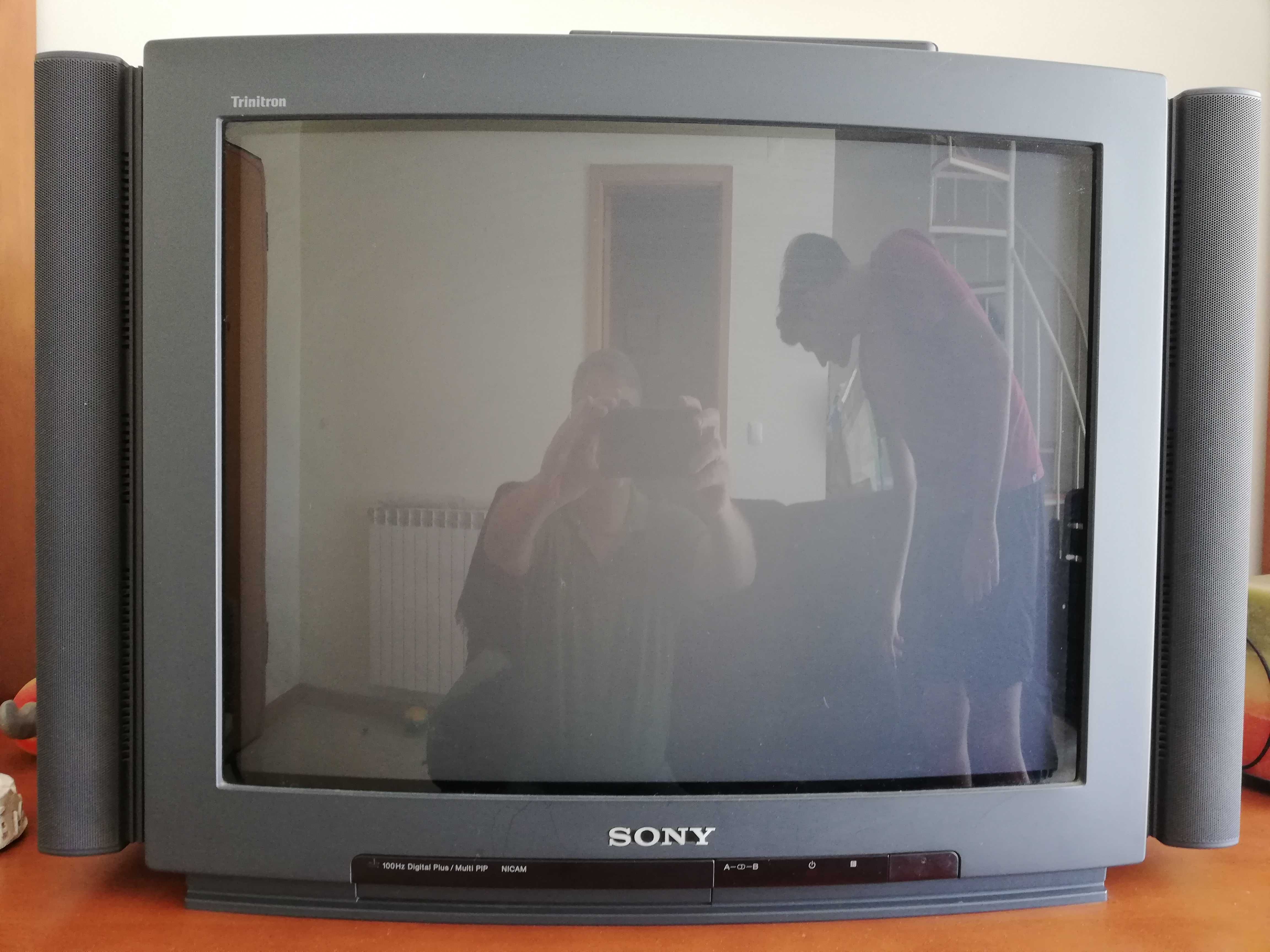 Sony Black trinitron KV-25E1E