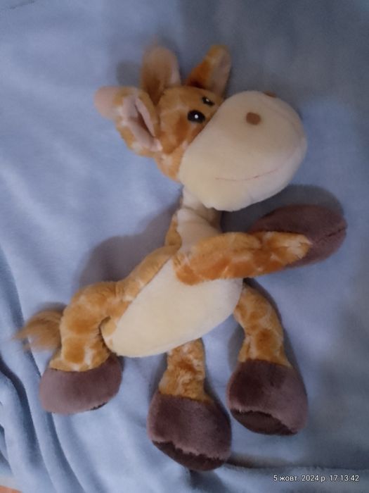 М'які іграшки різні