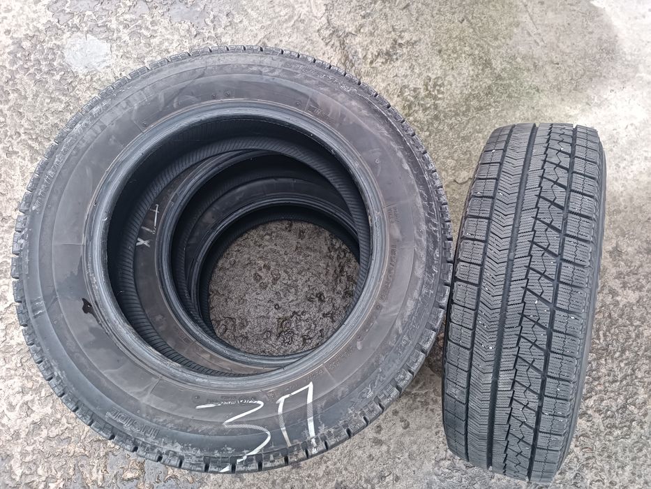 Шина зимова Bridgestone Blizzak VRX 185/65 R15 88S
