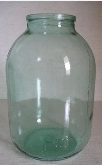 Банка скляна. 1 літр та 3 літри