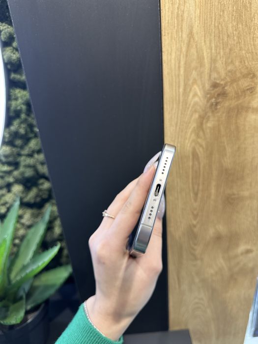 Used iPhone 16 Pro Max 256 gb (Natural) global